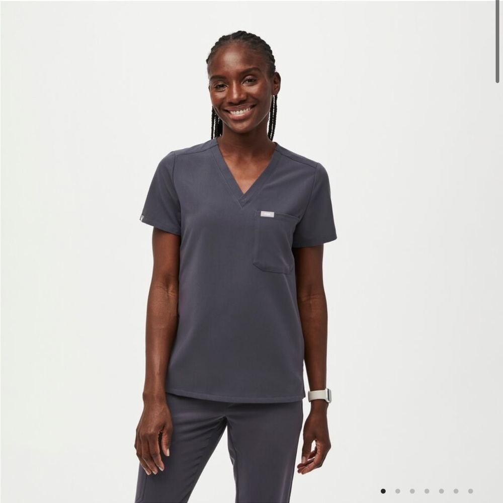 FIGS Catarina One Pocket Scrub Top XS